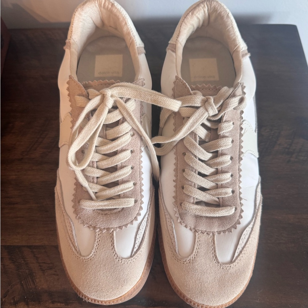Dolce Vita ivory and Tan Notice Sneakers. Size 8.5